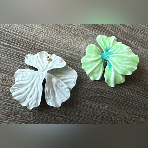 Bohemian green flower earrings M70 - Picture 3 of 3